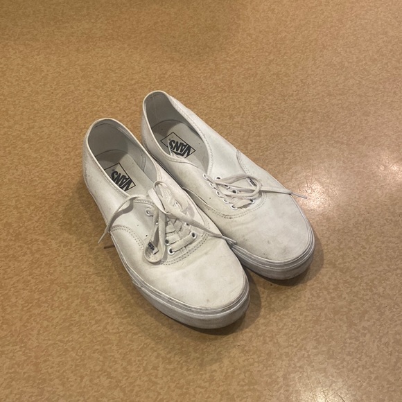 Used white vans - Picture 1 of 1